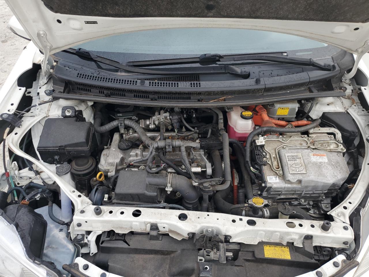 2013 Toyota Prius C VIN: JTDKDTB34D1556091 Lot: 90696085