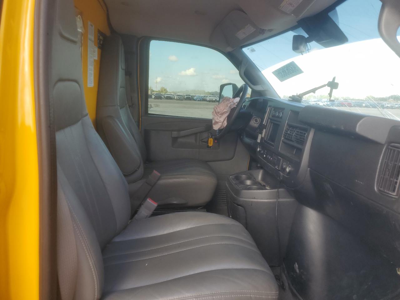 2021 GMC Savana Cutaway G3500 VIN: 7GZ37TC75MN003362 Lot: 93263635