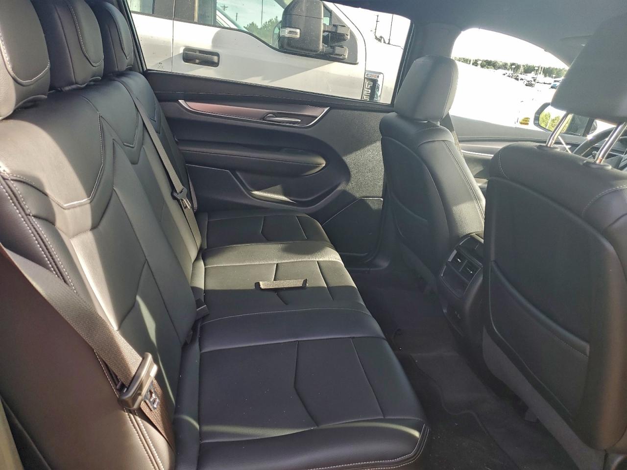 2024 Cadillac Xt5 Luxury VIN: 1GEKNAR41RZ705167 Lot: 94445175