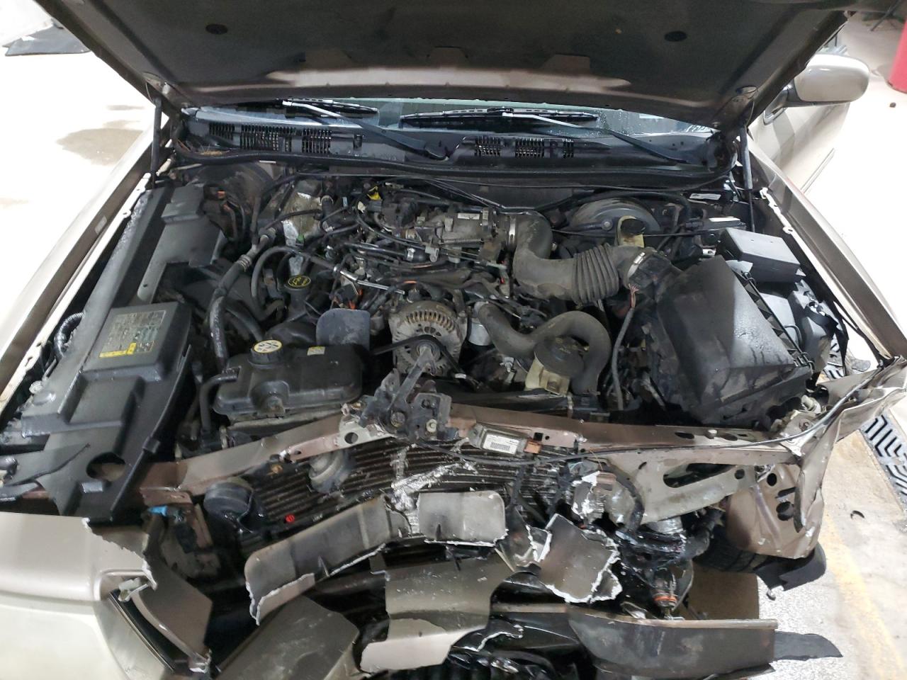 2004 Mercury Grand Marquis Gs VIN: 2MEFM74WX4X659036 Lot: 93431695