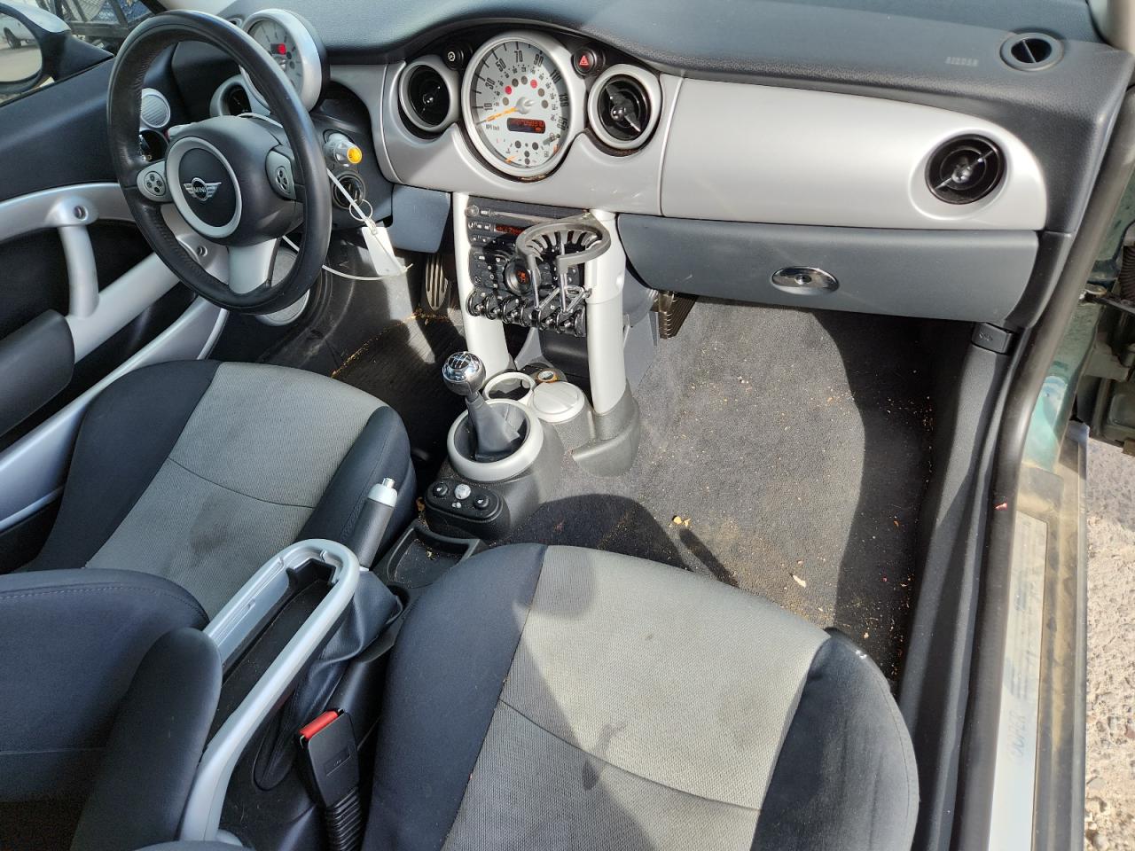 2006 Mini Cooper VIN: WMWRC33536TK71128 Lot: 92328415