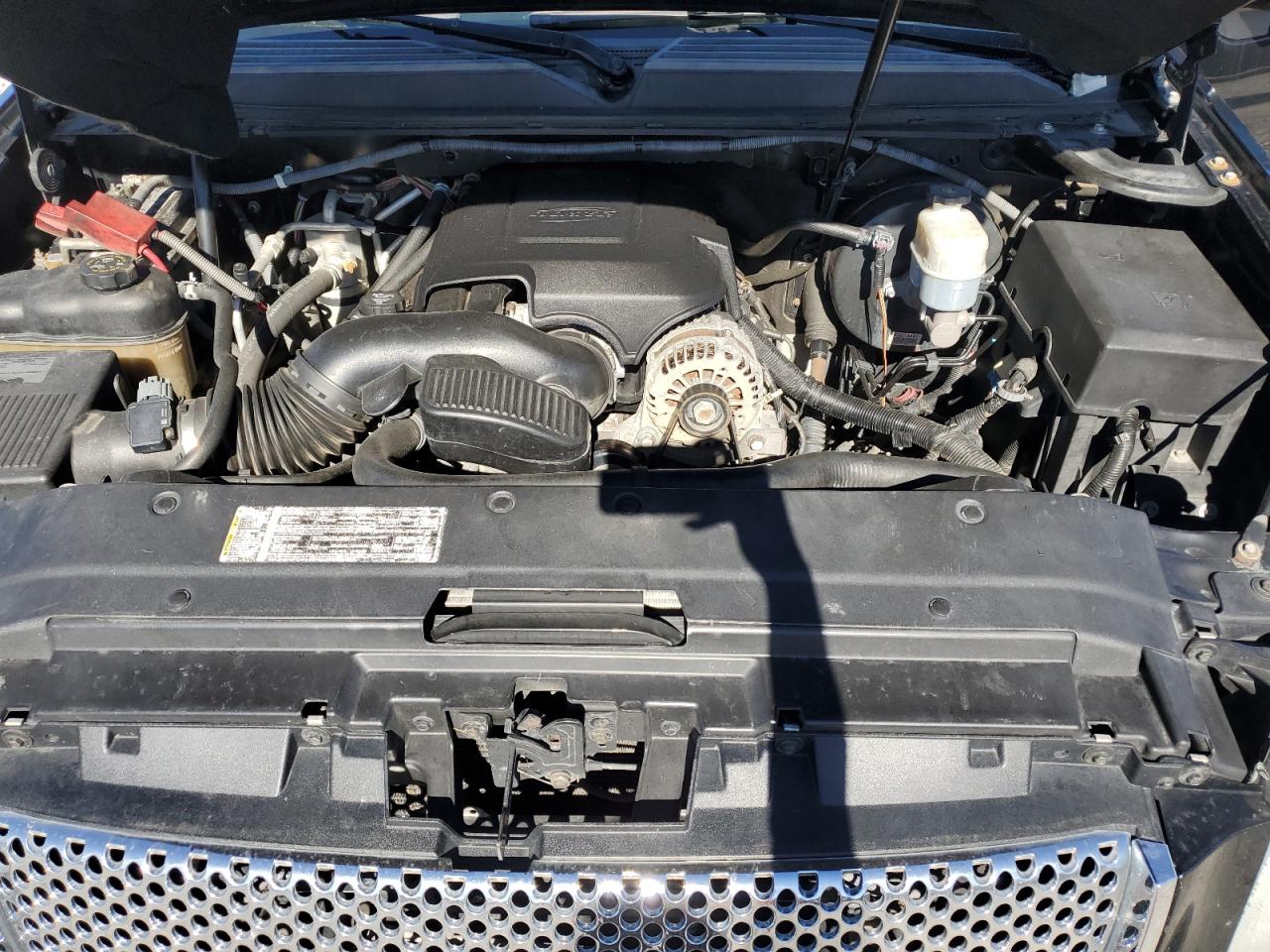 2010 GMC Yukon Xl Denali VIN: 1GKUKMEF2AR278044 Lot: 90950405