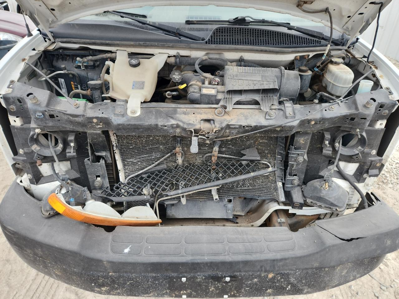 2014 Chevrolet Express G2500 Delivery Van VIN: 1GCWGFFA6E1129810 Lot: 92621665