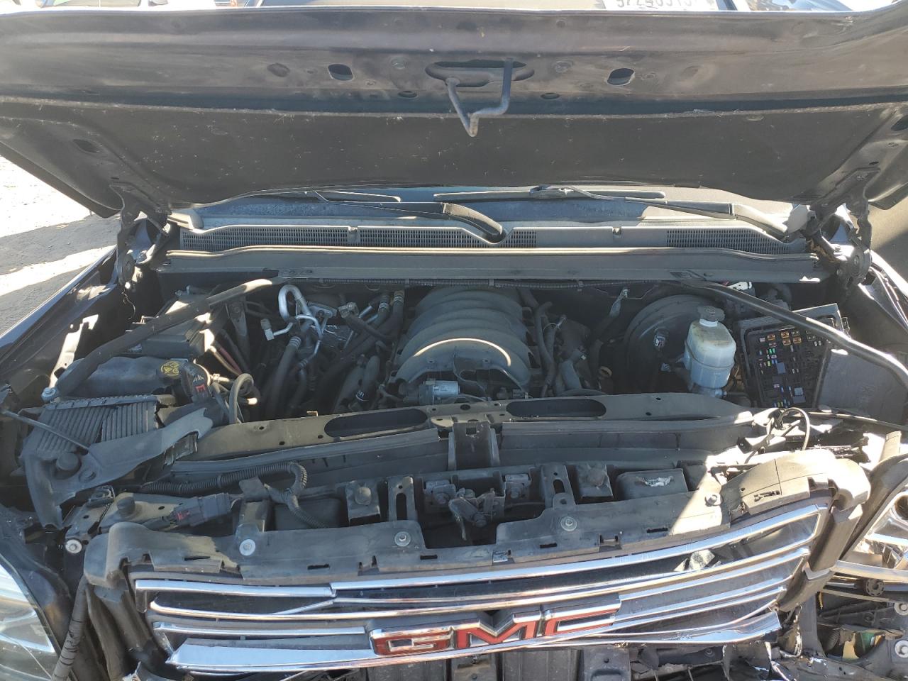 2019 GMC Yukon Xl K1500 Slt VIN: 1GKS2GKC5KR271142 Lot: 92246915