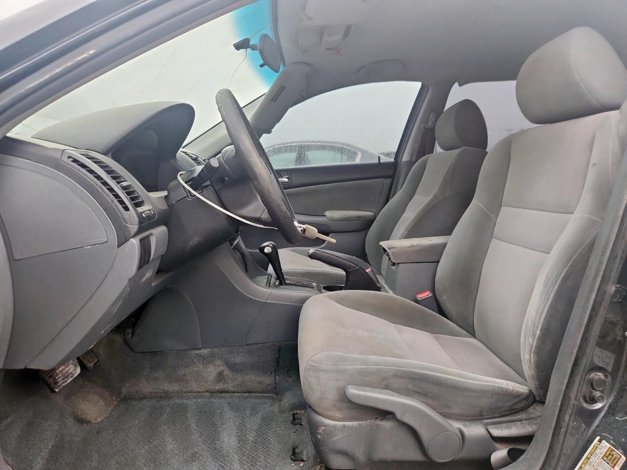 2004 Honda Accord Lx VIN: 1HGCM56374A025043 Lot: 93747585