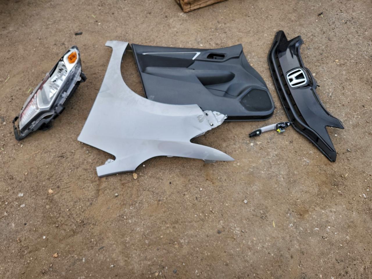 2017 Honda Fit Lx VIN: JHMGK5H51HS020701 Lot: 92755615