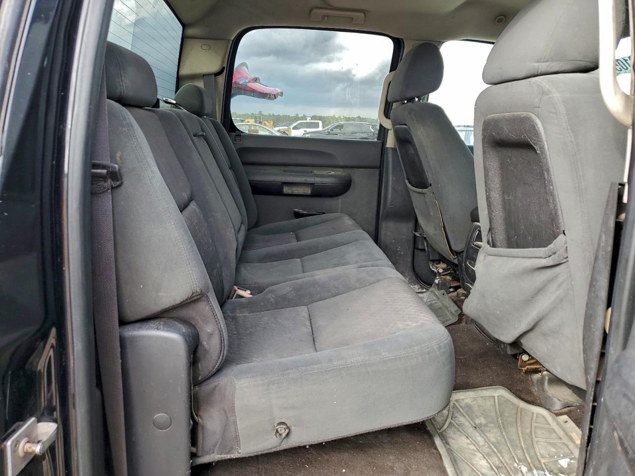 2008 Chevrolet Silverado C2500 Heavy Duty VIN: 1GCHC23698F105781 Lot: 94409105