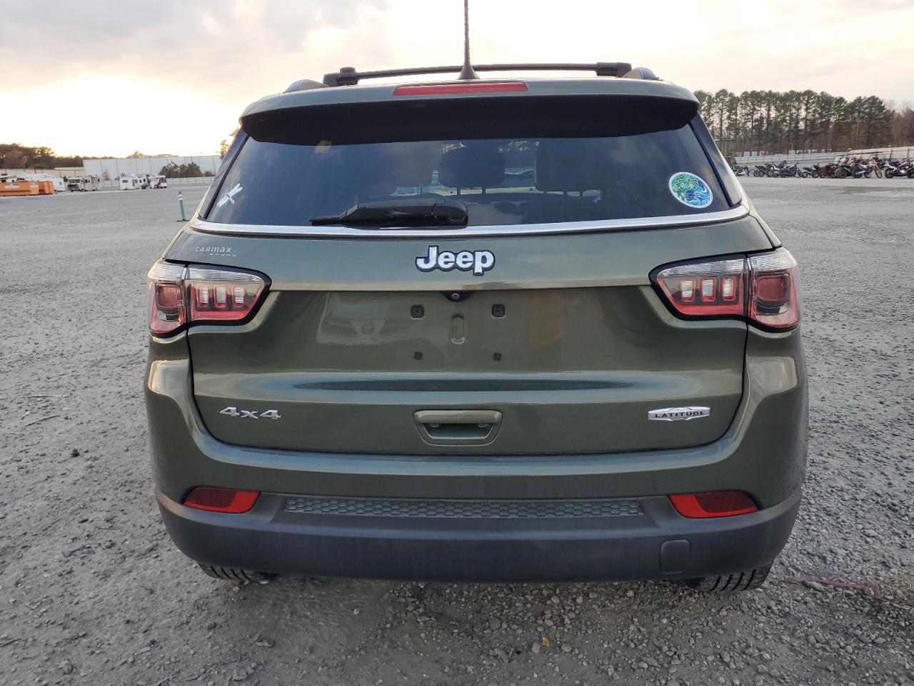 2018 Jeep Compass Latitude VIN: 3C4NJDBB5JT138677 Lot: 92748125
