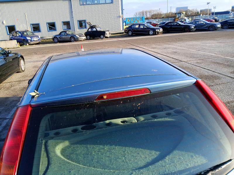 2003 FORD FOCUS 1.6 GHIA 5DR