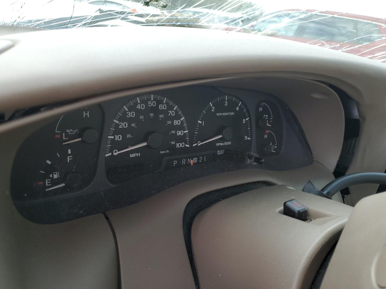 2001 Lincoln Navigator VIN: 5LMEU27R61LJ08870 Lot: 91581635