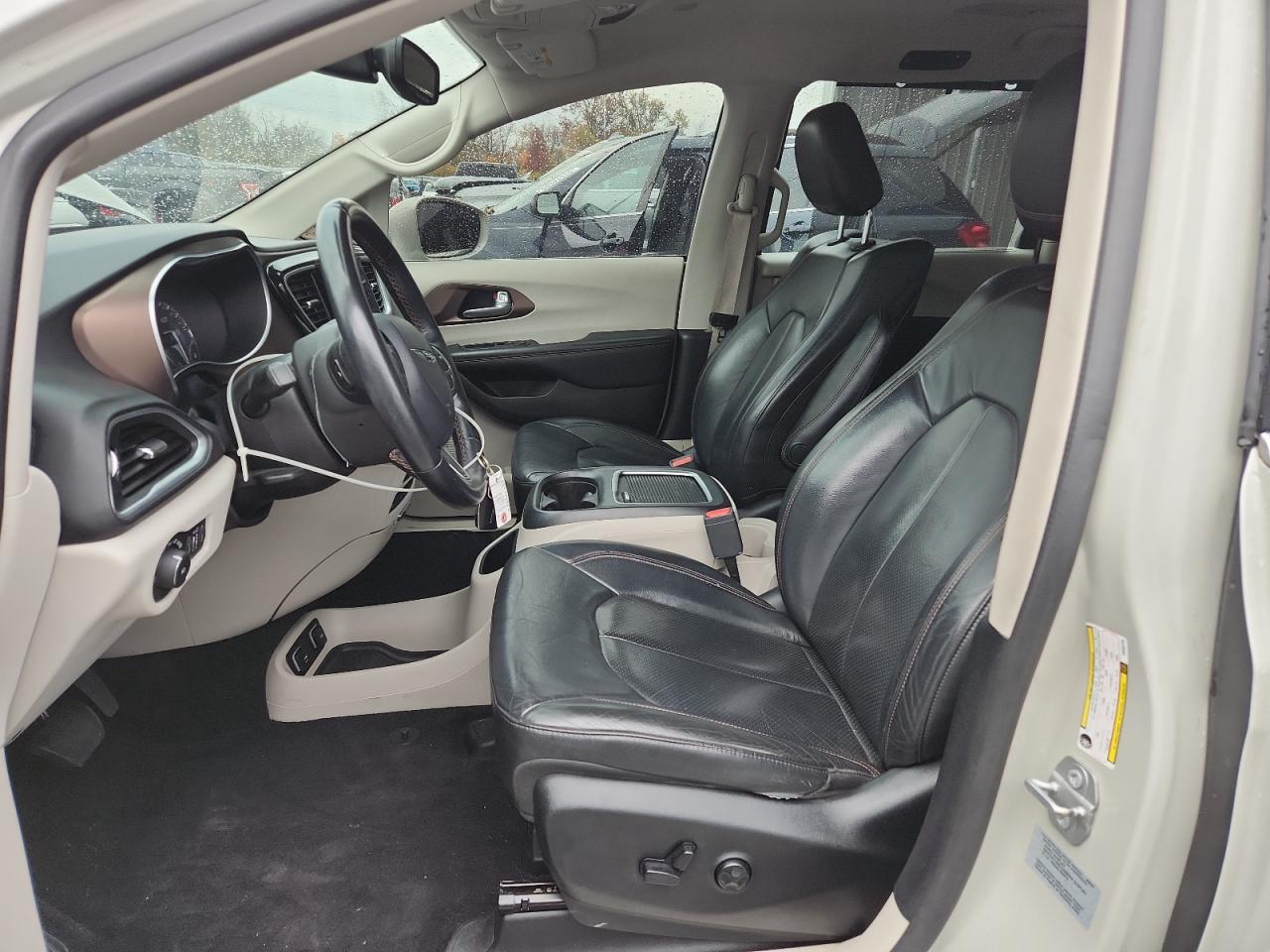 2017 Chrysler Pacifica Touring L Plus VIN: 2C4RC1EG8HR653705 Lot: 91814005