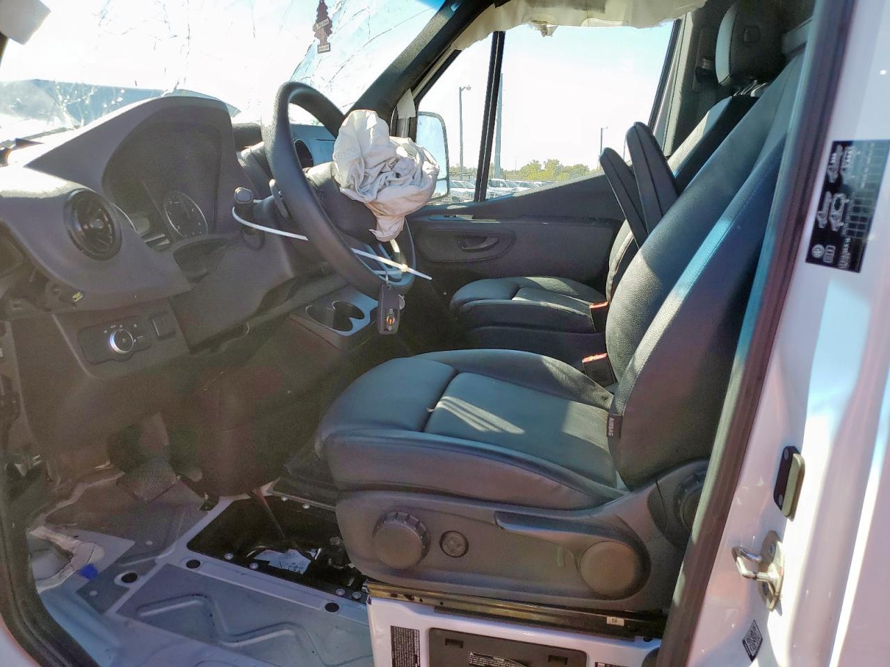 2024 Mercedes Benz Sprinter 3500 Delivery Van VIN: W1Y8ND3Y1RT187379 Lot: 90636875