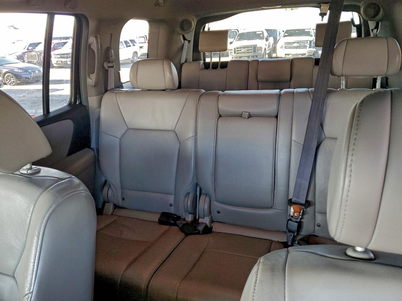 2011 Honda Pilot Exln VIN: 5FNYF4H72BB007529 Lot: 93468215