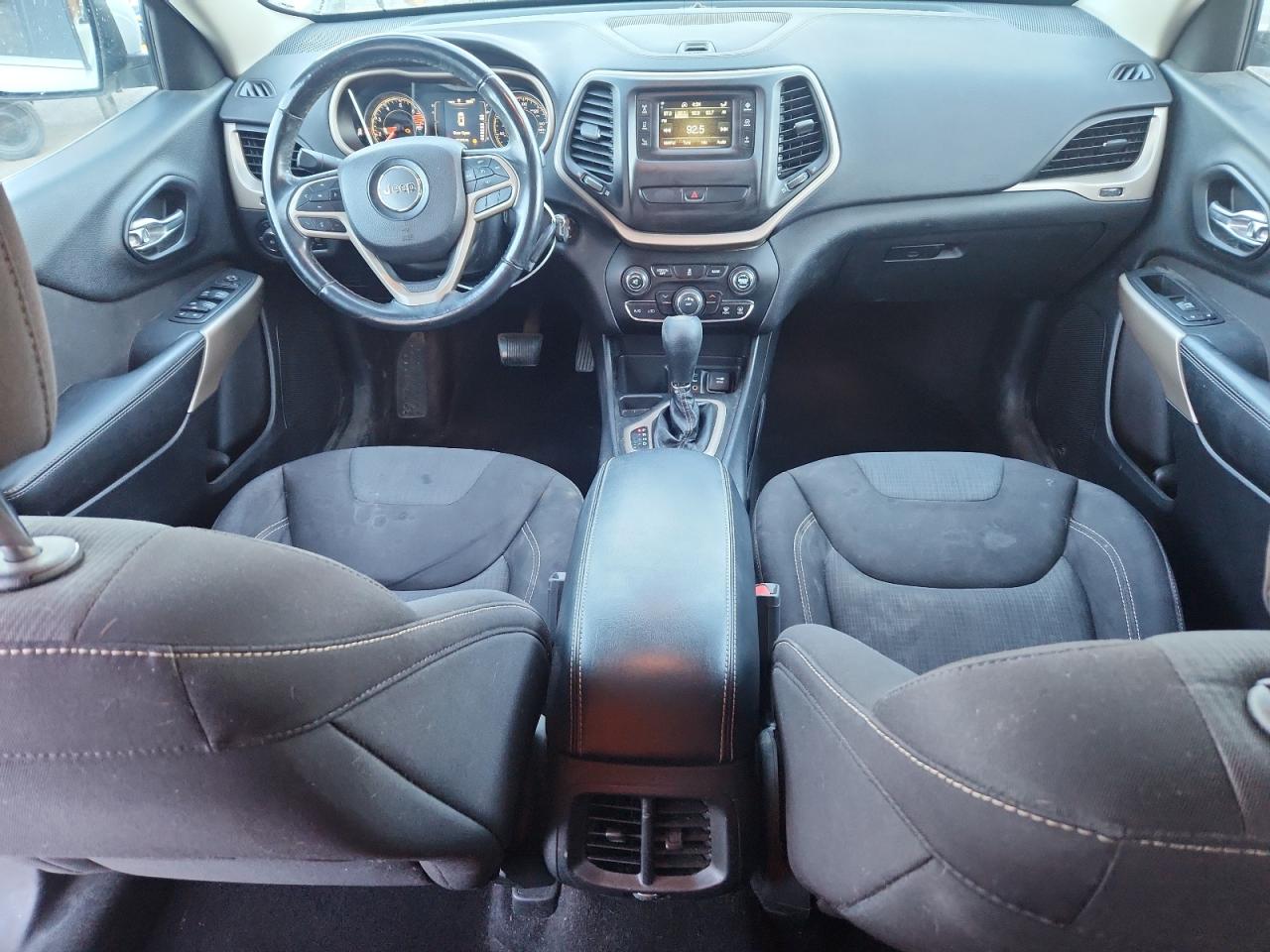 2017 Jeep Cherokee Latitude VIN: 1C4PJLCB3HD214527 Lot: 91777325