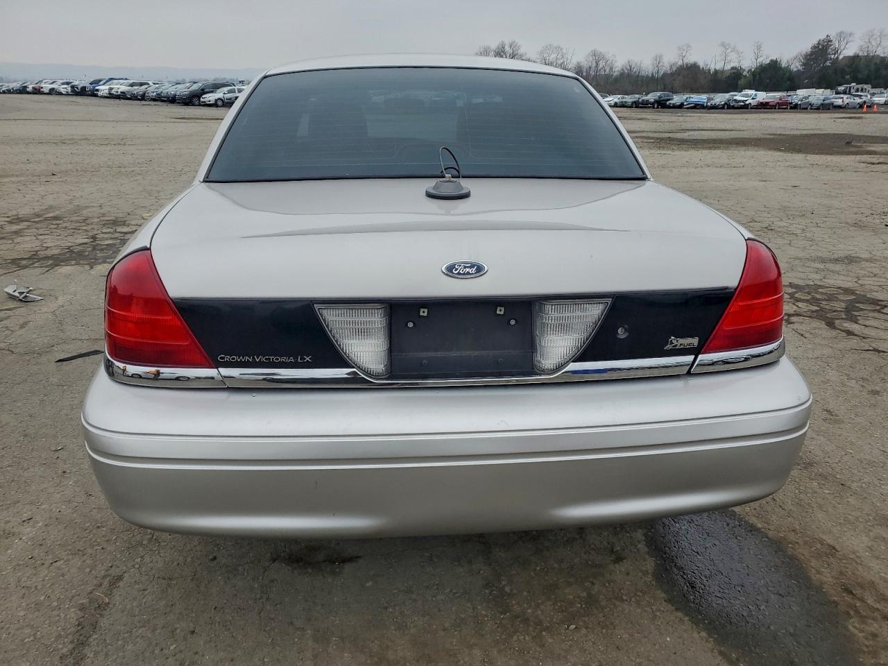 2011 Ford Crown Victoria Lx VIN: 2FABP7EV0BX170421 Lot: 93911525