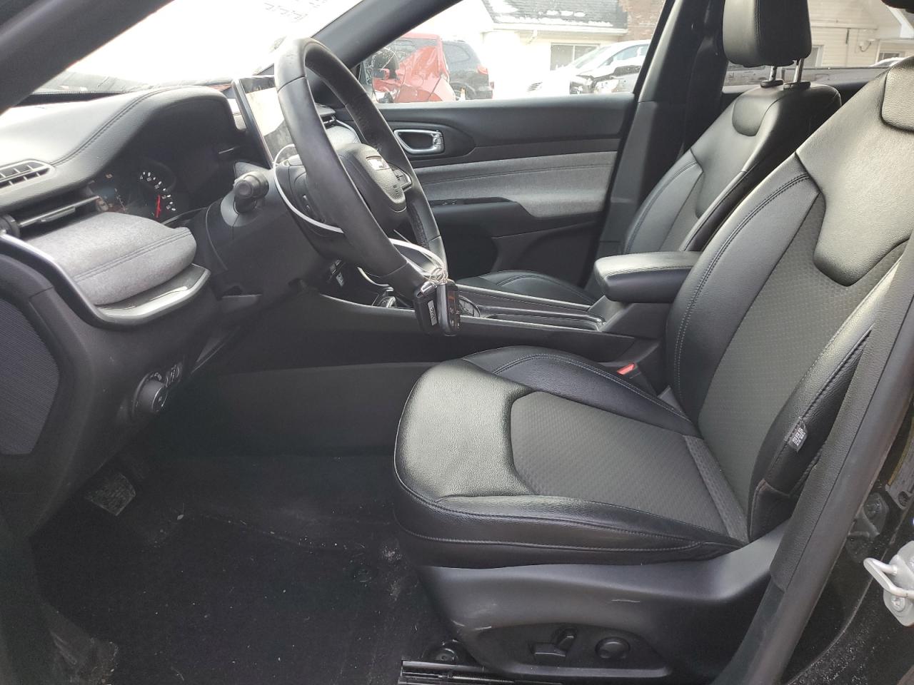 2024 Jeep Compass Latitude VIN: 3C4NJDBN1RT131456 Lot: 92052205