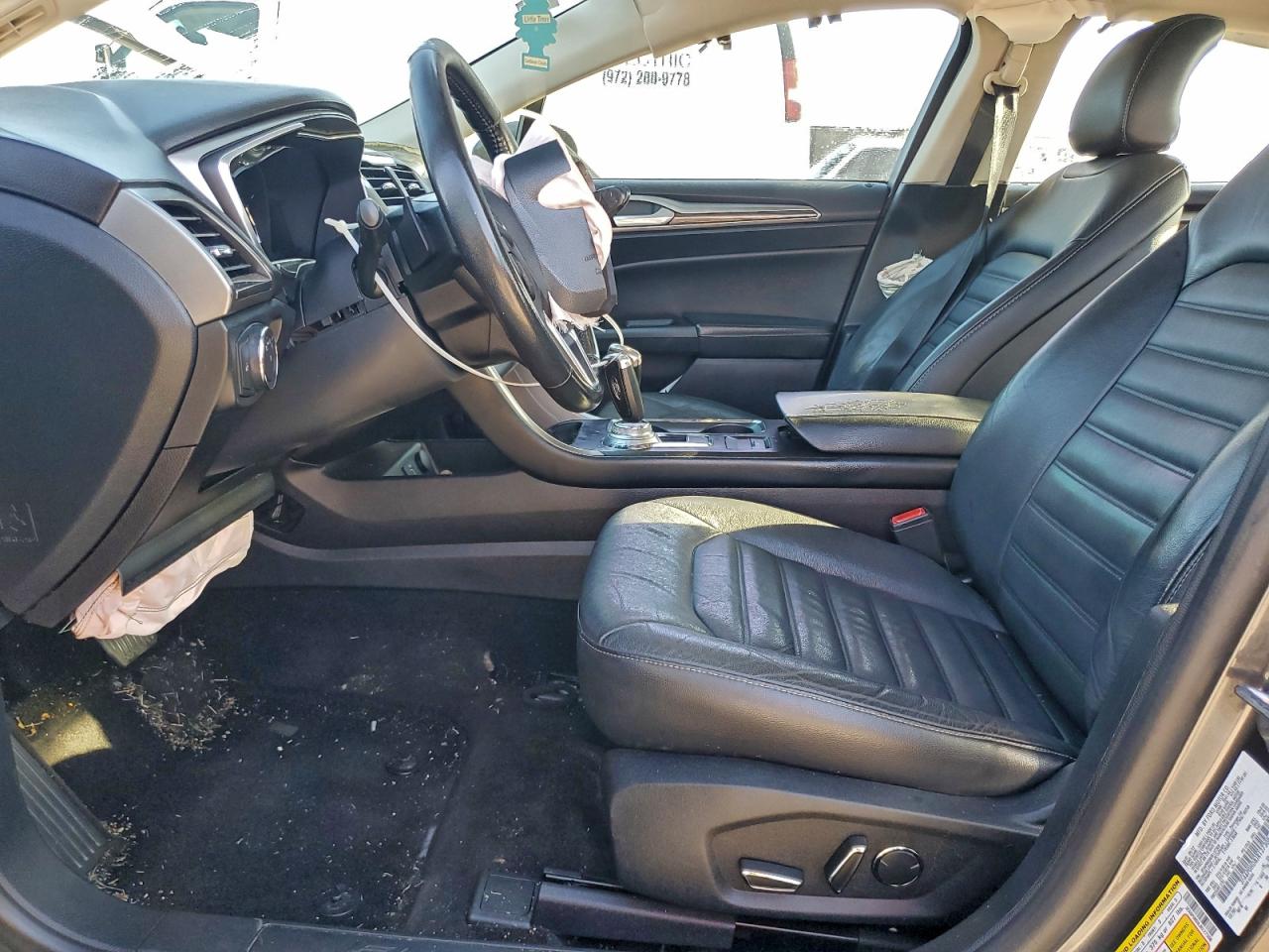 2018 Ford Fusion Se VIN: 3FA6P0HD8JR127308 Lot: 92710335