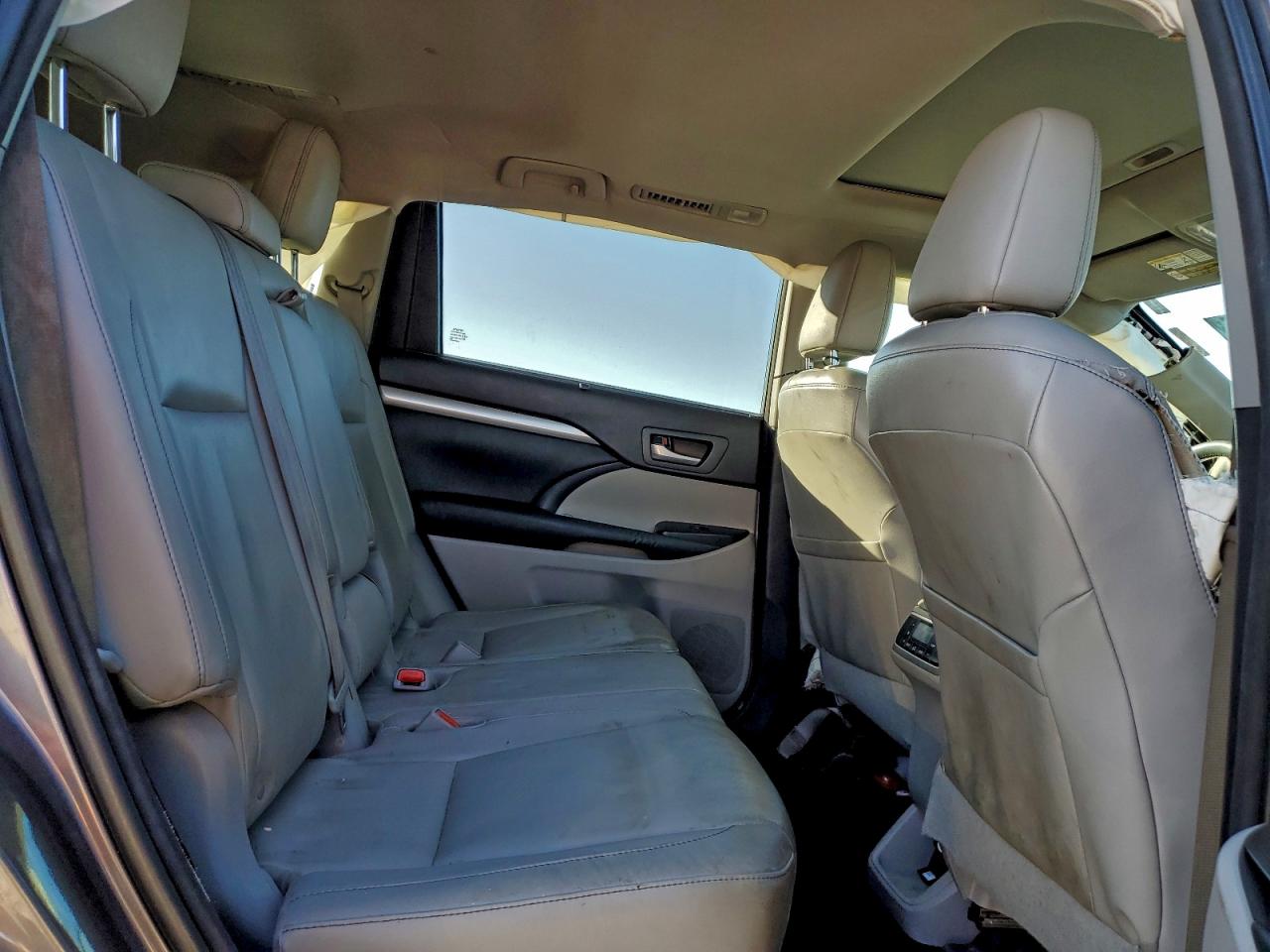 2015 Toyota Highlander Xle VIN: 5TDJKRFH1FS085534 Lot: 94485365