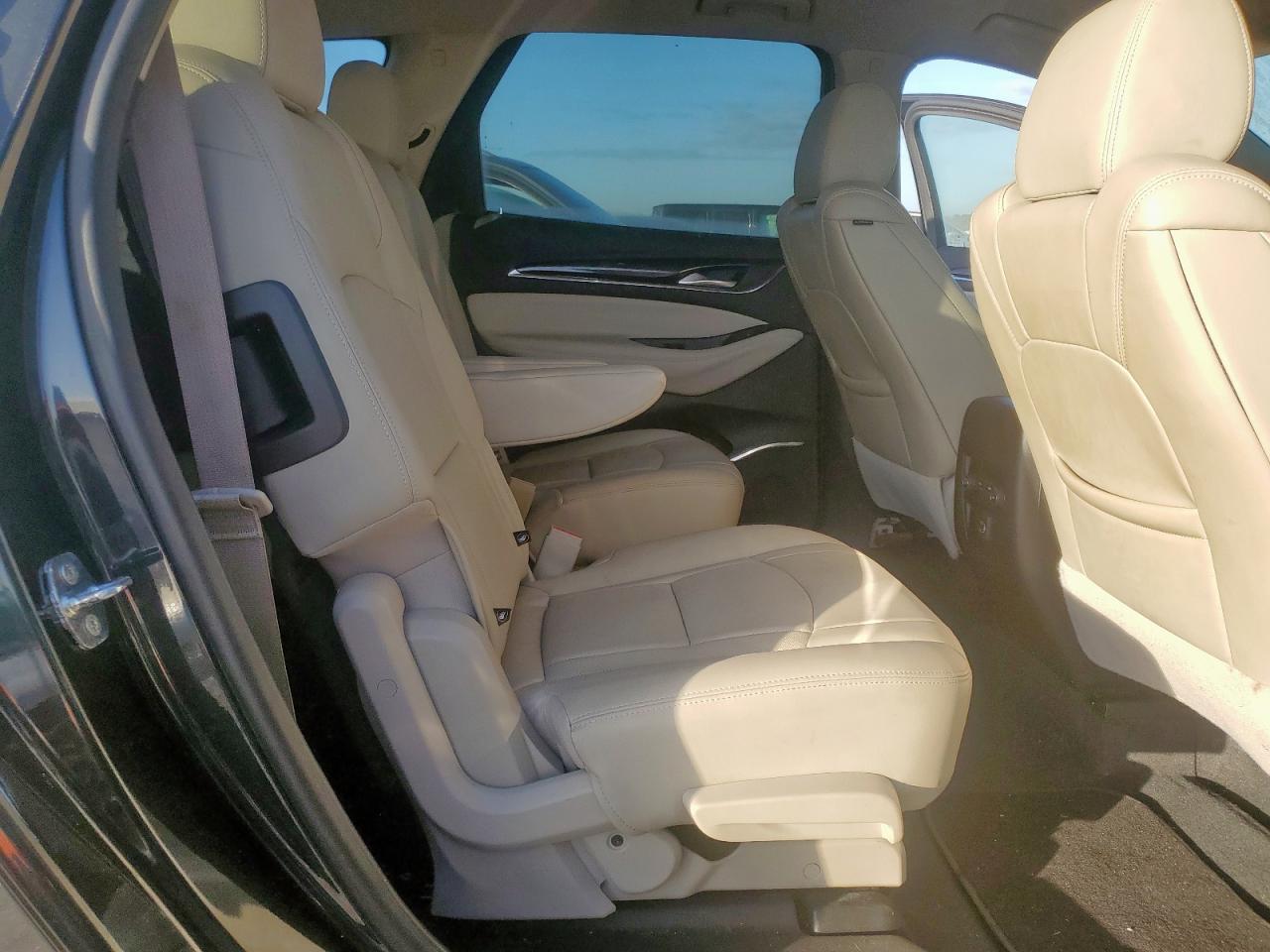 2021 Buick Enclave Essence VIN: 5GAERBKW0MJ239011 Lot: 92406995