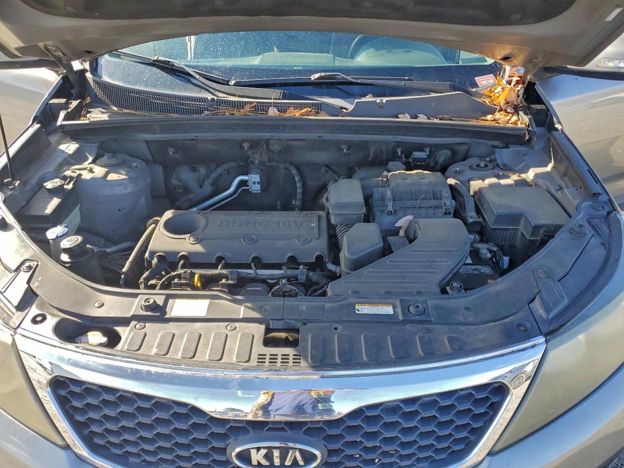 2011 Kia Sorento Base VIN: 5XYKT3A19BG098788 Lot: 94053135