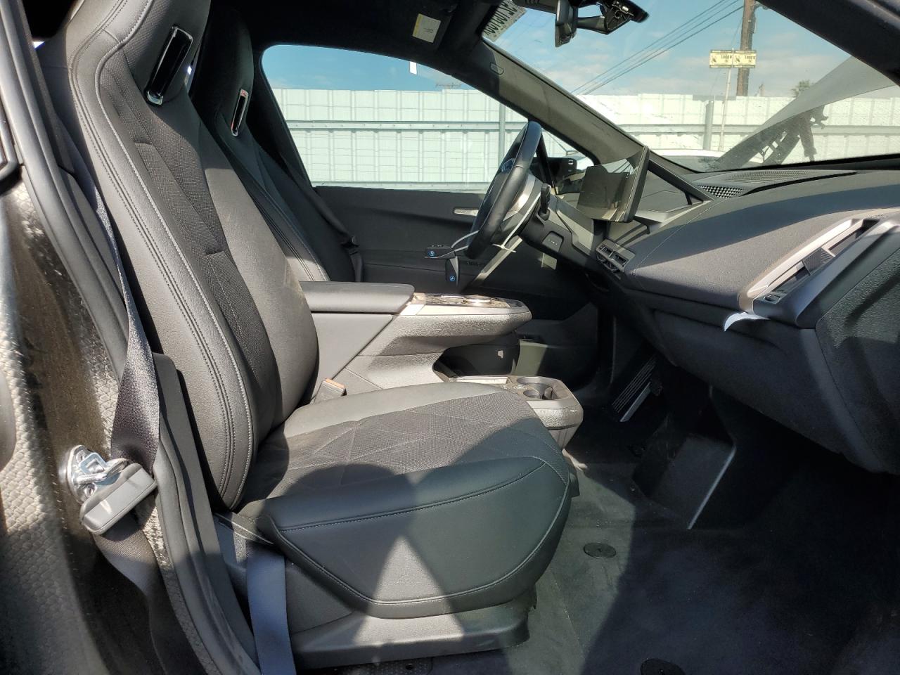 2024 BMW Ix xDrive50 VIN: WB523CF01RCN47875 Lot: 92165135