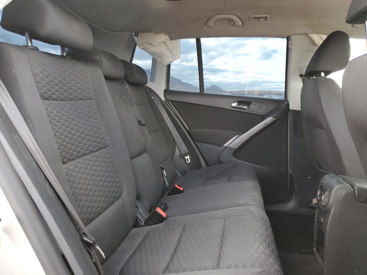 2010 Volkswagen Tiguan Se VIN: WVGBV7AXXAW508419 Lot: 92848495