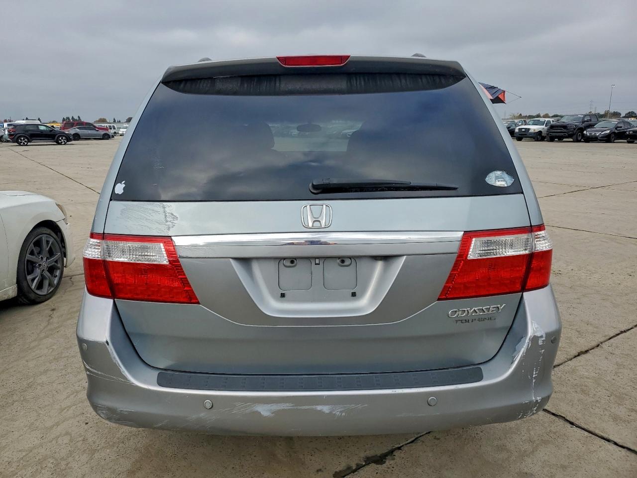 2005 Honda Odyssey Touring VIN: 5FNRL38895B075296 Lot: 94209305