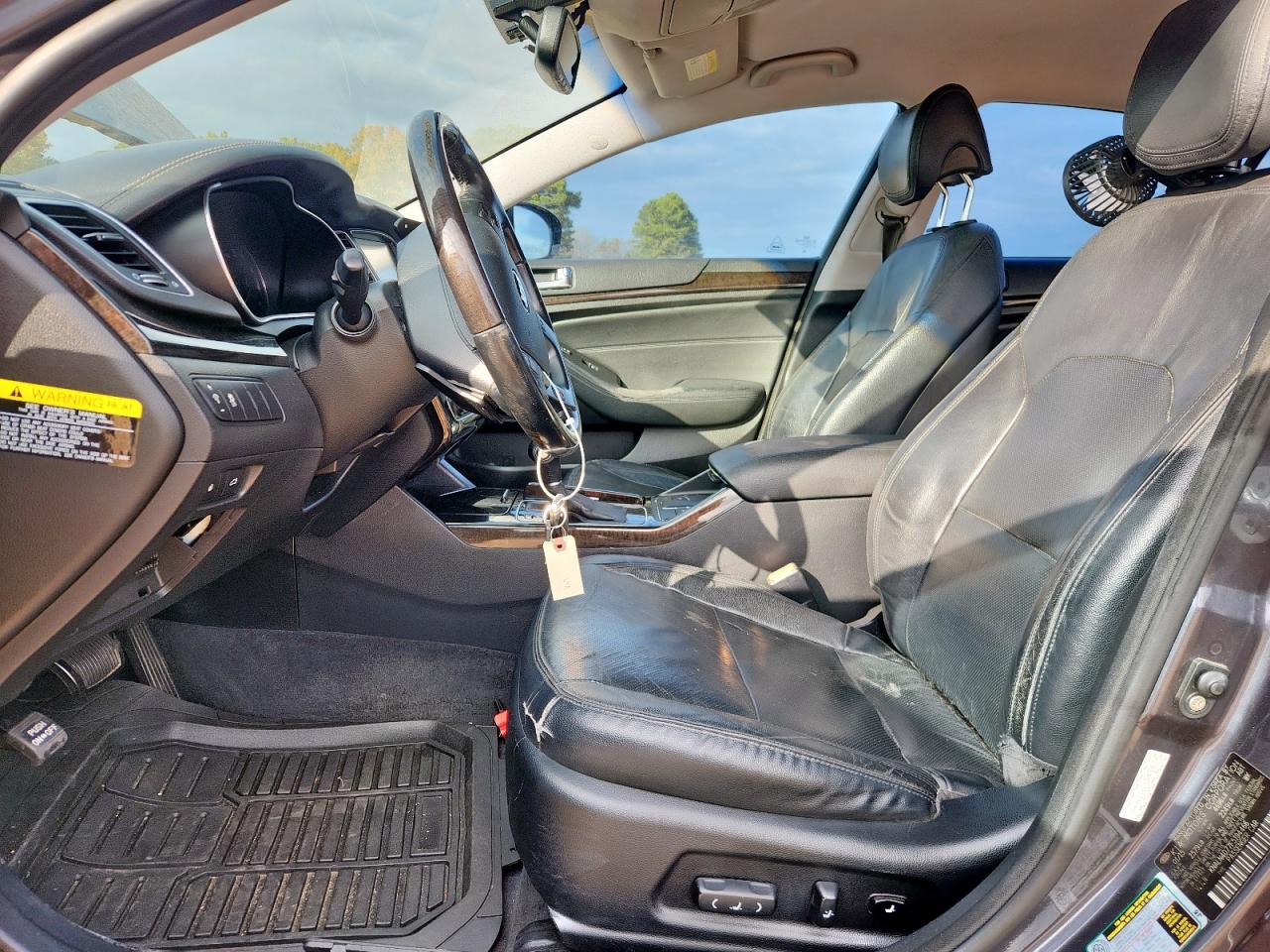 2015 Kia Cadenza Premium VIN: KNALN4D77F5194466 Lot: 93748835