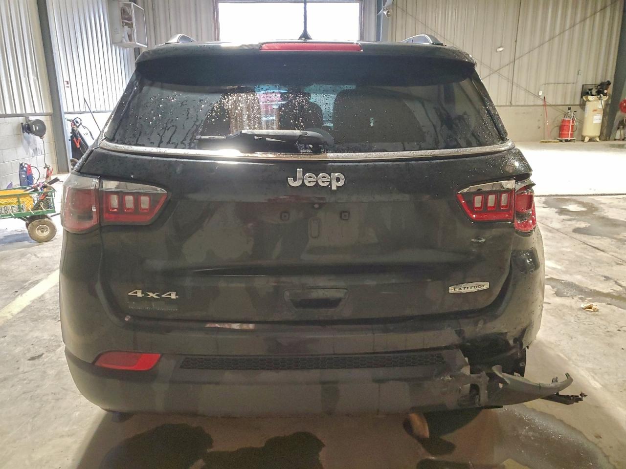 2018 Jeep Compass Latitude VIN: 3C4NJDBB8JT436477 Lot: 94780295
