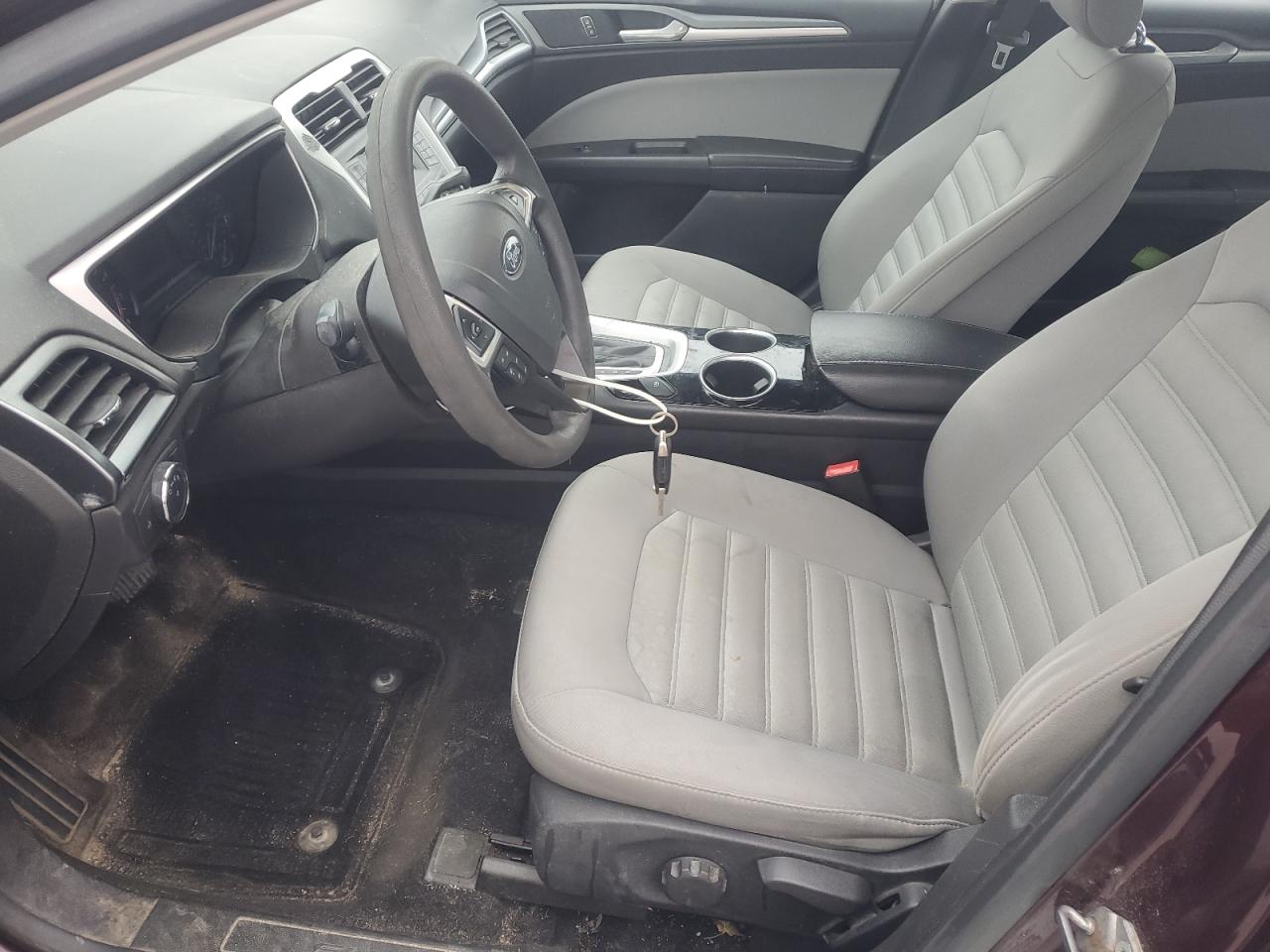 2013 Ford Fusion S VIN: 3FA6P0G77DR364663 Lot: 90474705