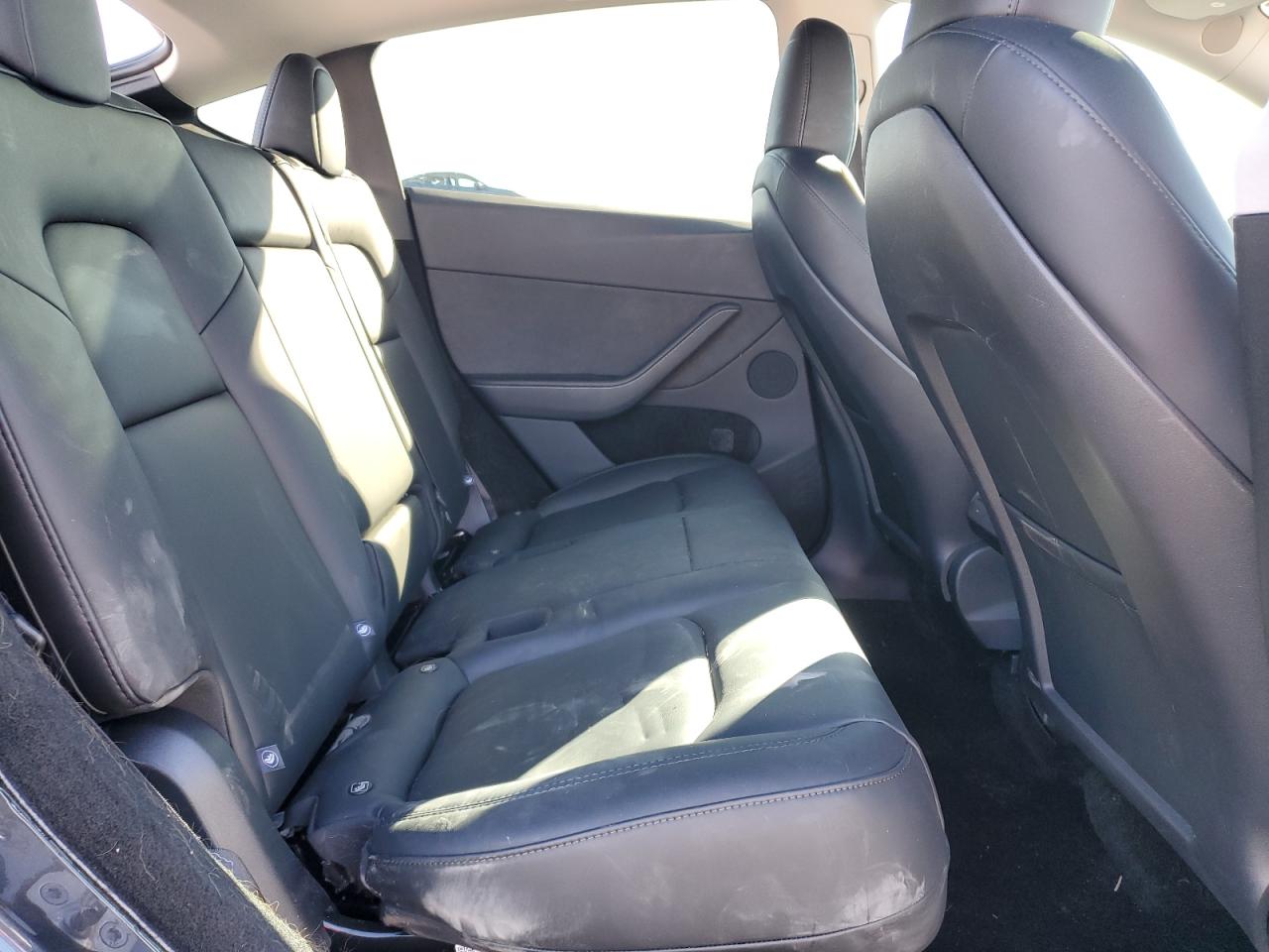 2025 Tesla Model Y VIN: 7SAYGDEE2SA354312 Lot: 91089995