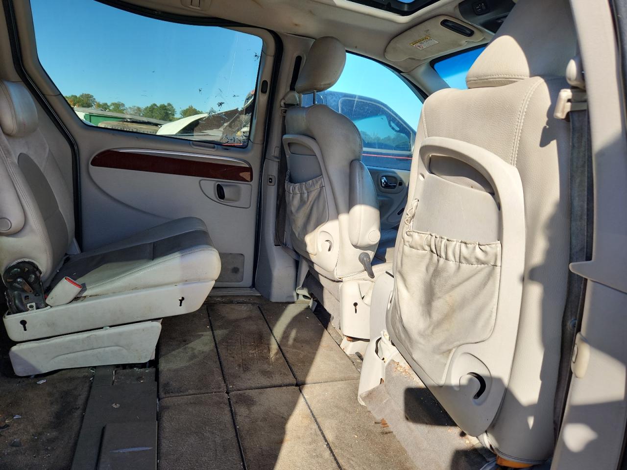 2006 Chrysler Town & Country Limited VIN: 2A4GP64LX6R640467 Lot: 91172665