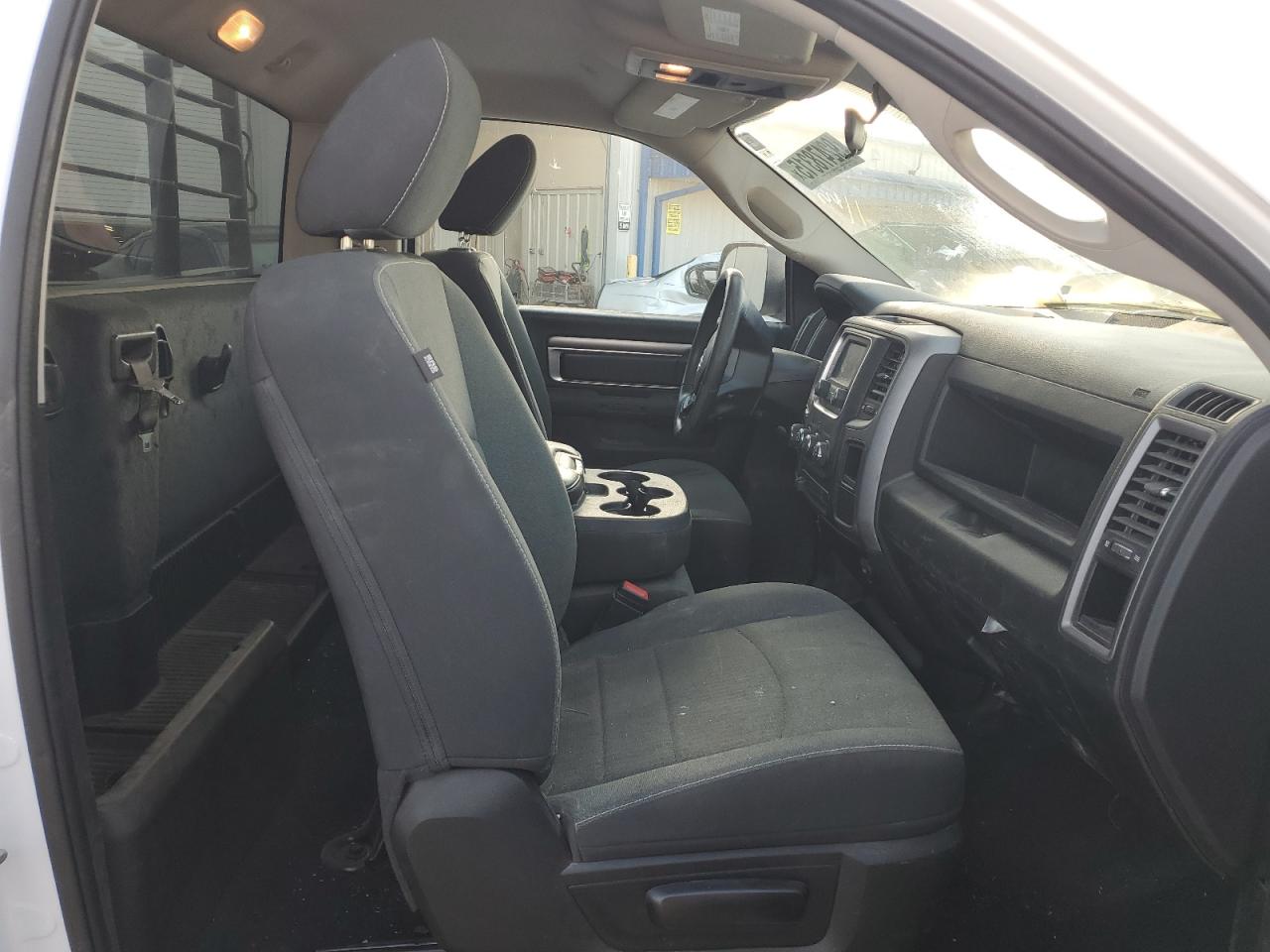 2022 Ram 1500 Classic Tradesman VIN: 3C6JR6DG9NG284243 Lot: 92478315