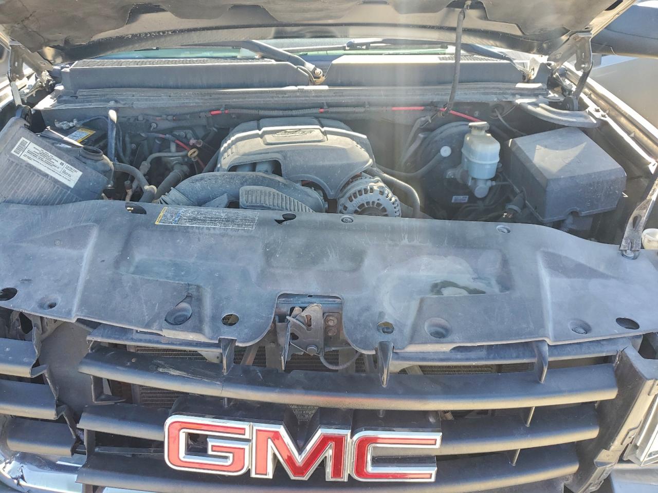 2008 GMC Sierra C1500 VIN: 3GTEC13J88G223059 Lot: 92032065