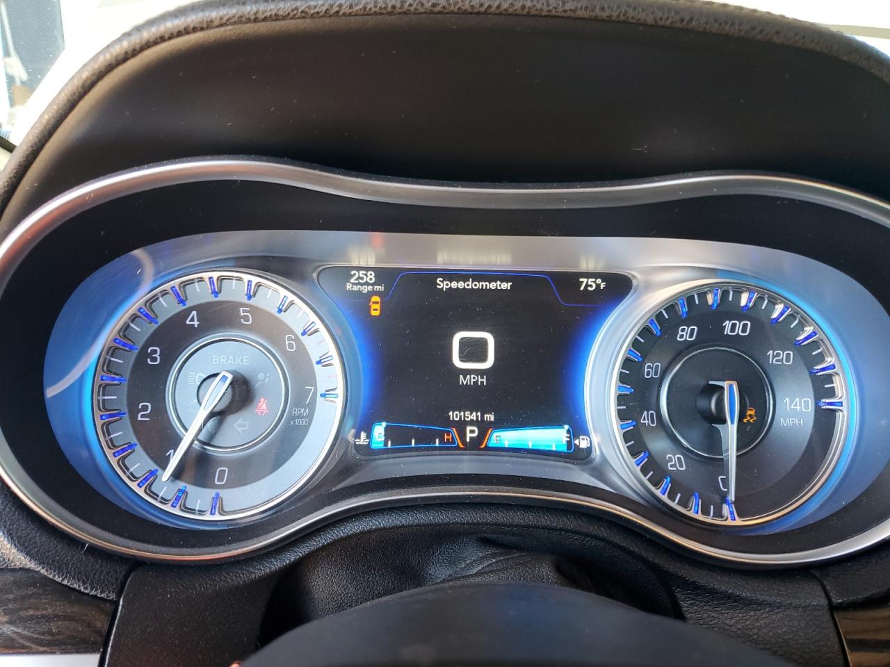 2015 Chrysler 300 Limited VIN: 2C3CCARG6FH781724 Lot: 90942065