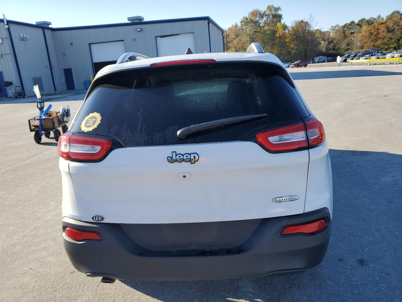 2017 Jeep Cherokee Latitude VIN: 1C4PJLCB6HW641317 Lot: 90569025