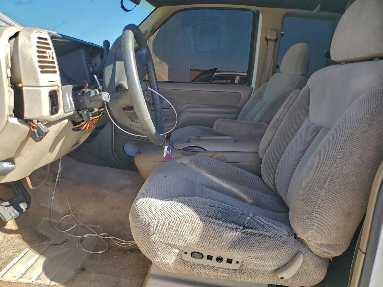 1996 Chevrolet Gmt-400 C1500 VIN: 1GCEC19R3TE199444 Lot: 91943415