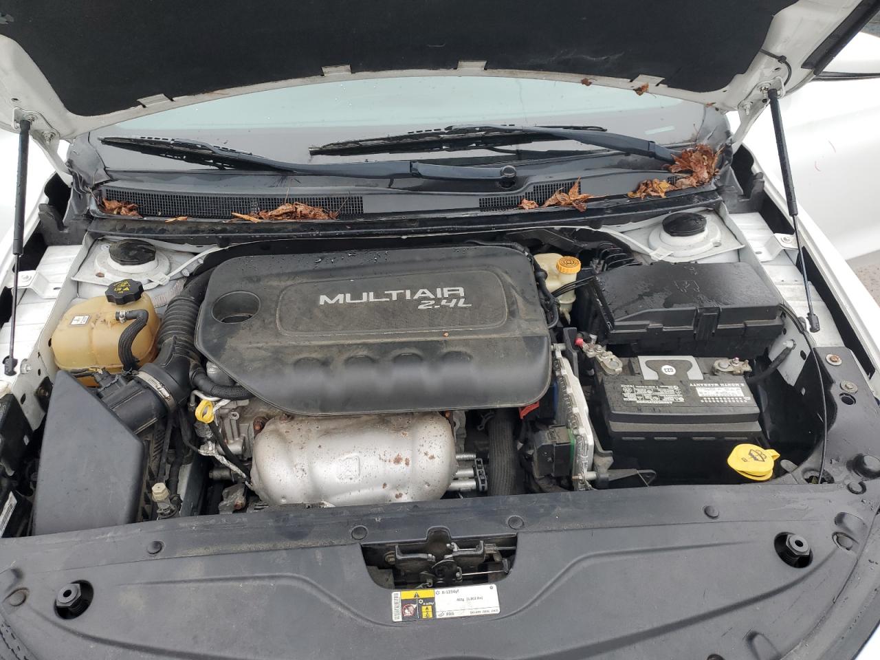 2015 Chrysler 200 Limited VIN: 1C3CCCABXFN716247 Lot: 93537105