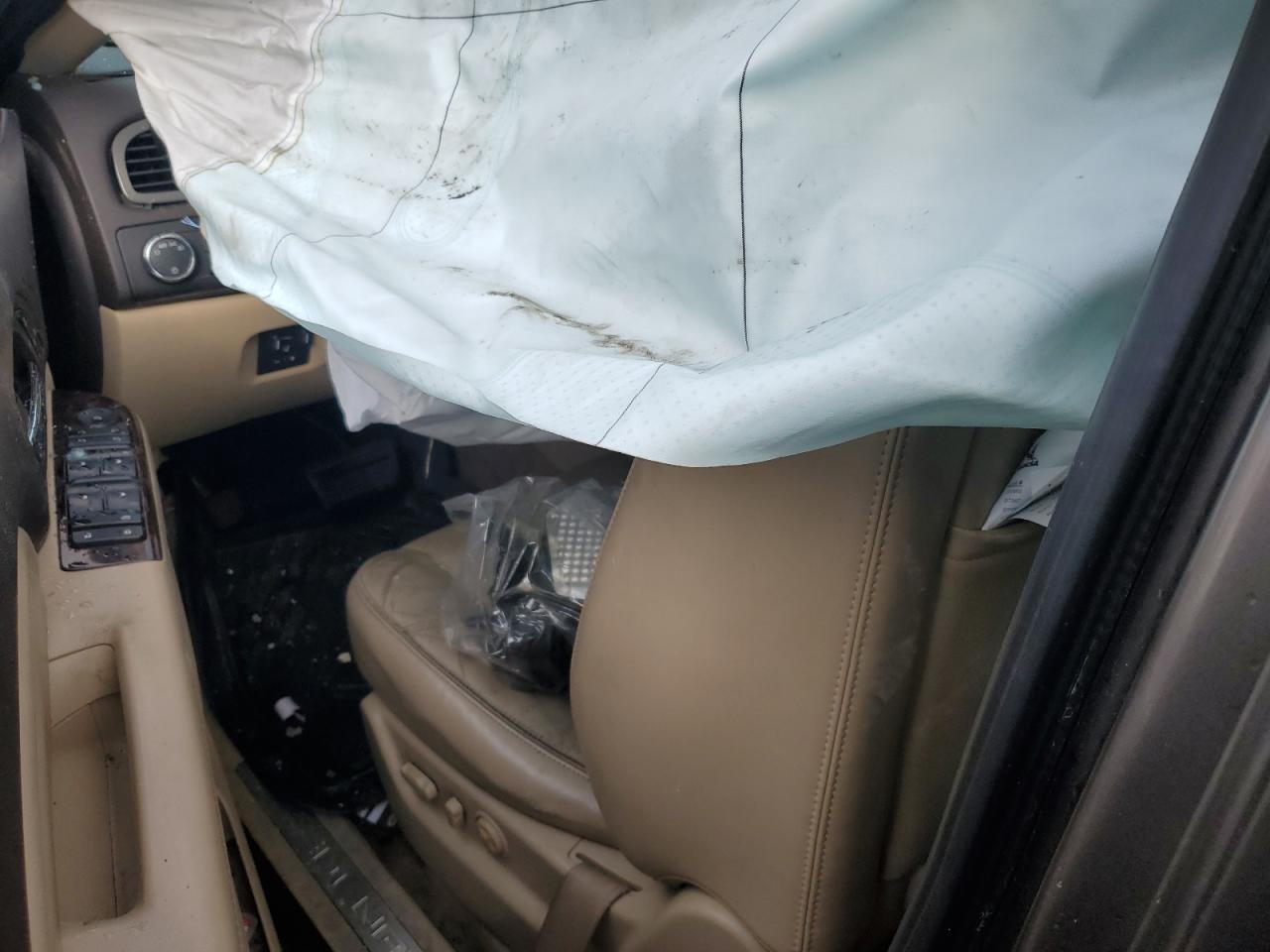 2011 GMC Yukon Denali VIN: 1GKS2EEF8BR210796 Lot: 93483955