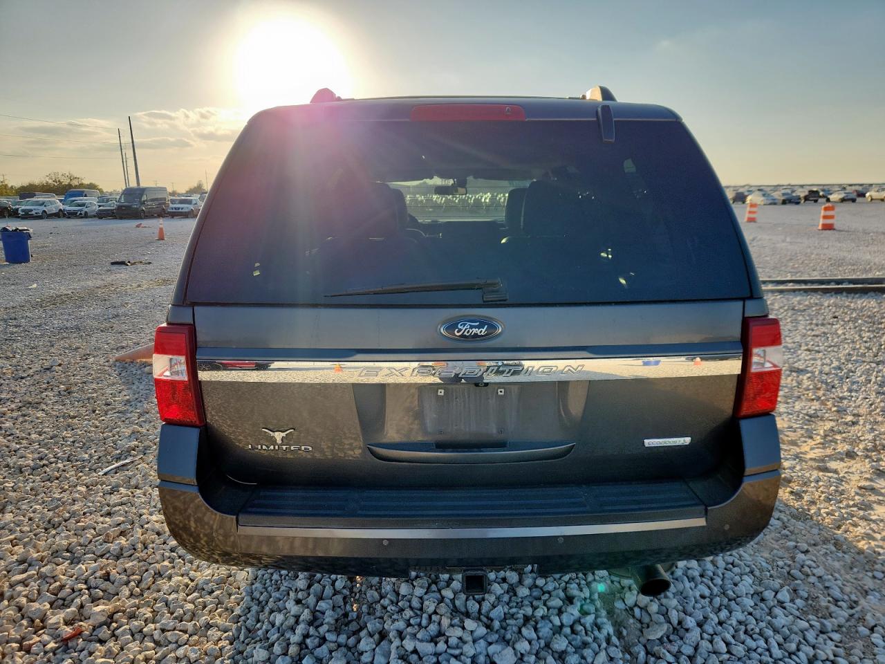 2015 Ford Expedition Limited VIN: 1FMJU1KT5FEF30297 Lot: 93088155