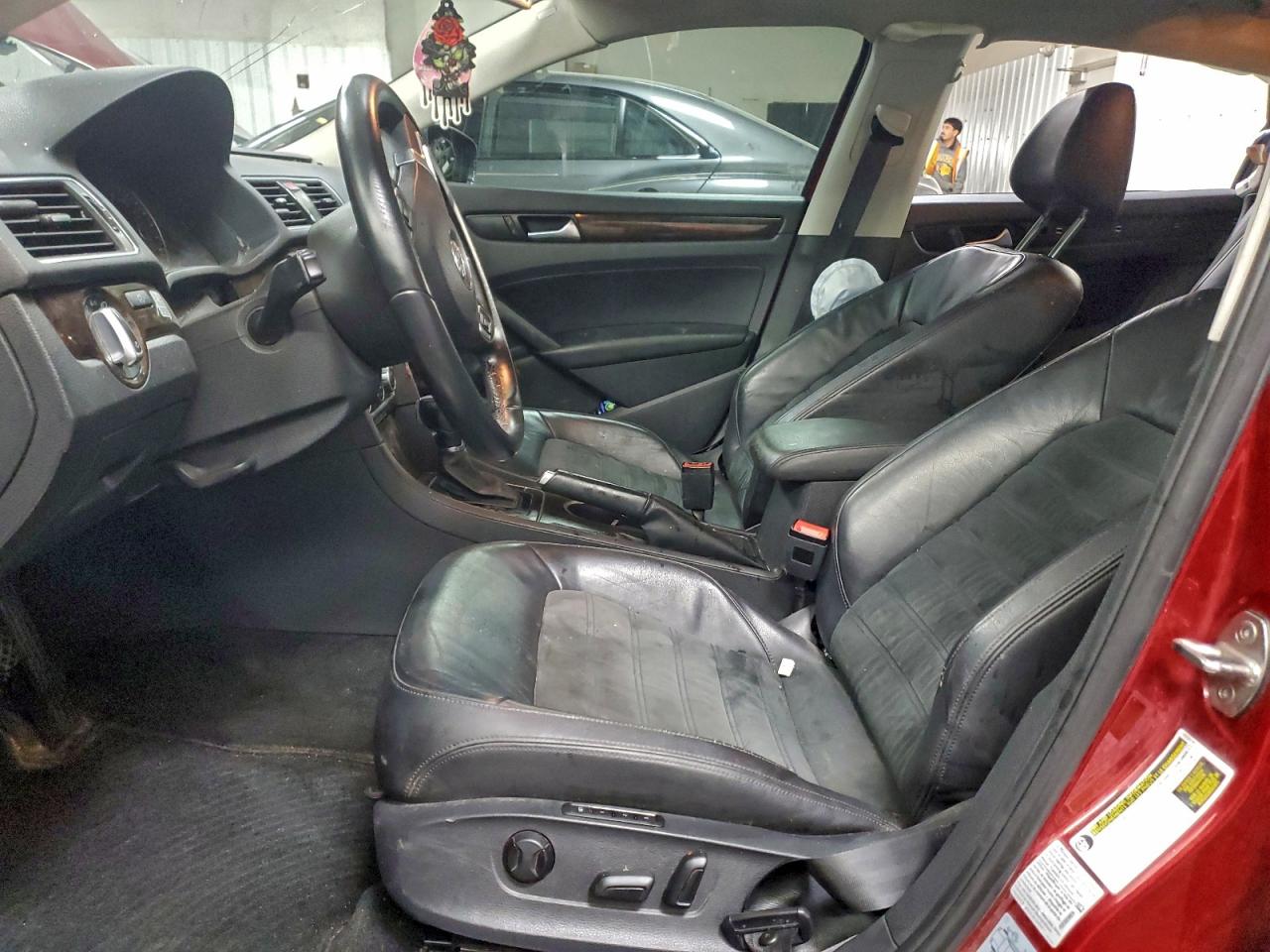 2015 Volkswagen Passat Sel VIN: 1VWCV7A34FC014858 Lot: 93456425