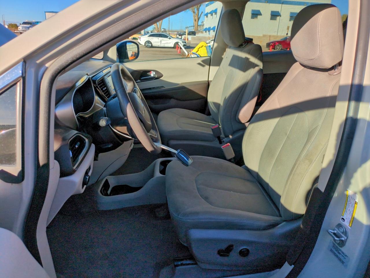 2017 Chrysler Pacifica Lx VIN: 2C4RC1CG7HR730440 Lot: 94522425