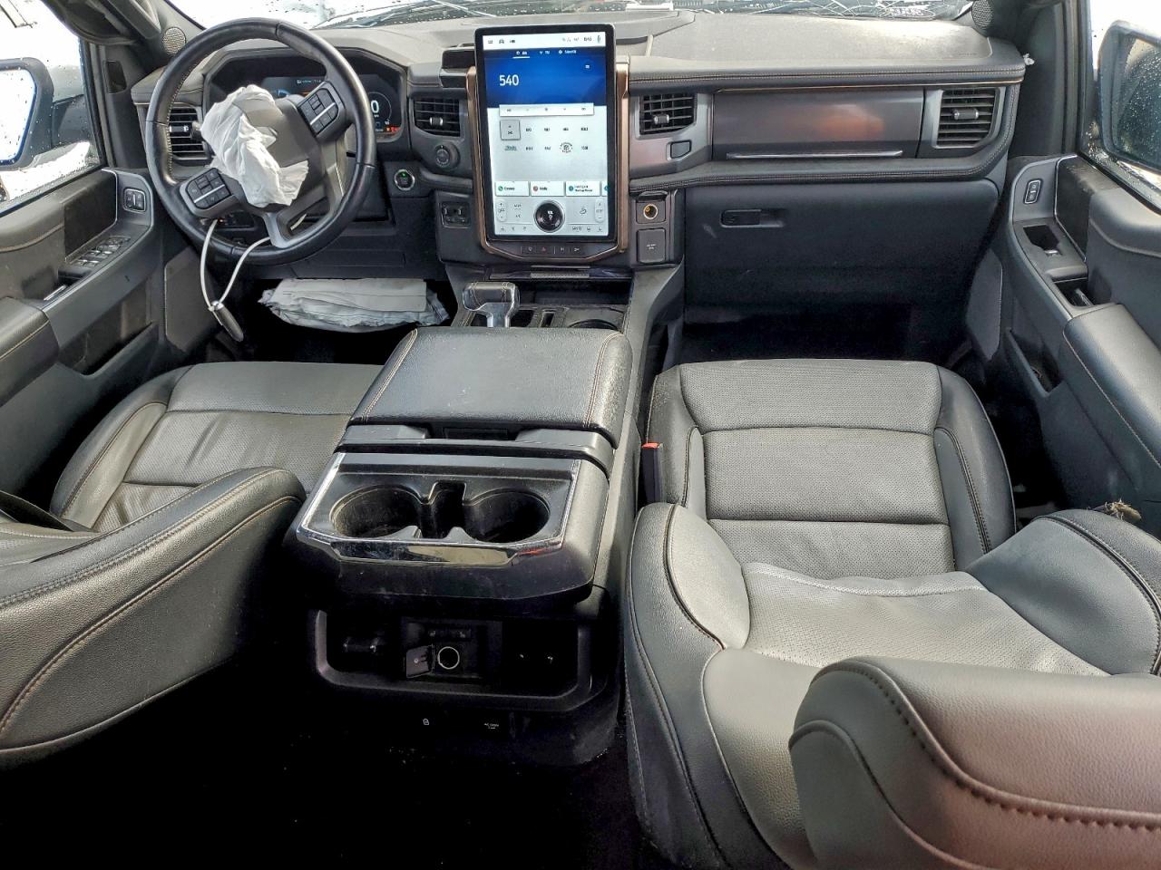 2022 Ford F150 Lightning Pro VIN: 1FT6W1EV7NWG05527 Lot: 94166395