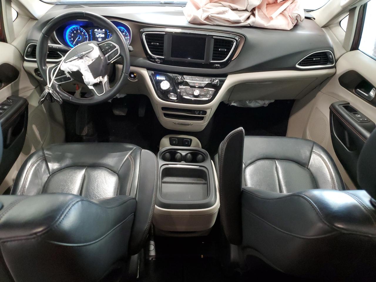 2018 Chrysler Pacifica Touring L VIN: 2C4RC1BG3JR277232 Lot: 91386275