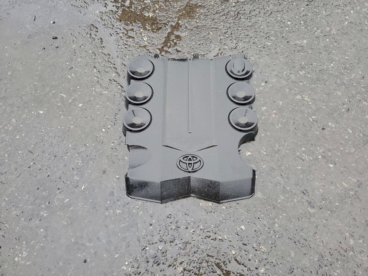 2020 Toyota 4Runner Sr5/Sr5 Premium VIN: JTEBU5JRXL5752038 Lot: 94471385