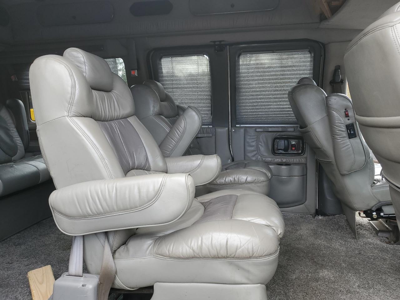 2003 Chevrolet Express G1500 VIN: 1GBFG15T131113845 Lot: 91383935