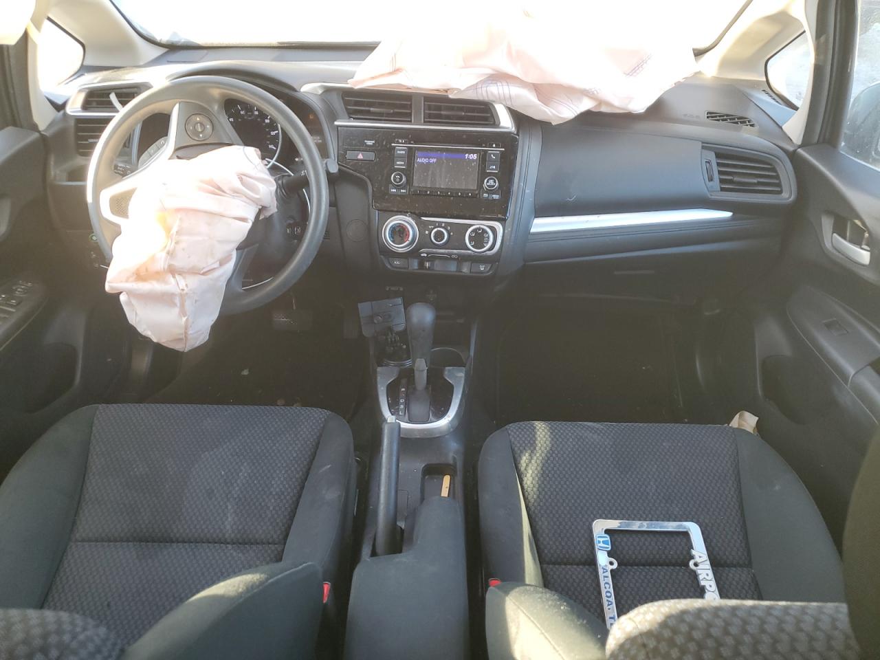 2018 Honda Fit Lx VIN: 3HGGK5H55JM719976 Lot: 92859305