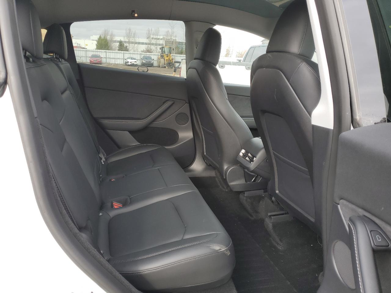 2023 Tesla Model Y VIN: 7SAYGDEE8PA096241 Lot: 92451225