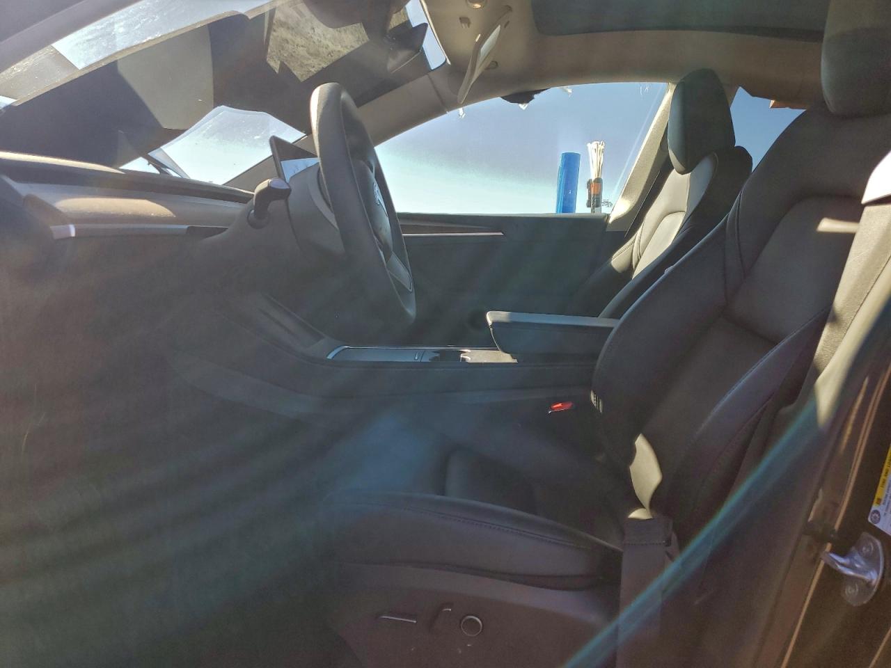 2025 Tesla Model Y VIN: 7SAYGDED1SF316063 Lot: 94386245