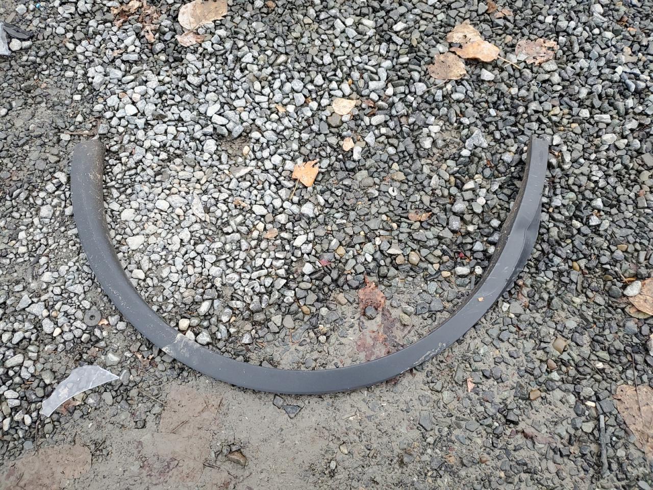 2024 Tesla Model Y VIN: 7SAYGDEE9RF067708 Lot: 91906385